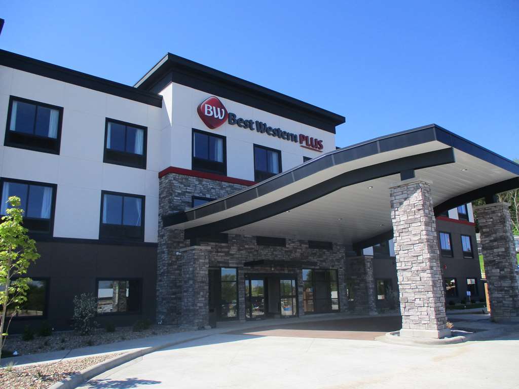 Best Western Plus Lacrescent - Lacrosse Hotel La Crescent Exterior photo